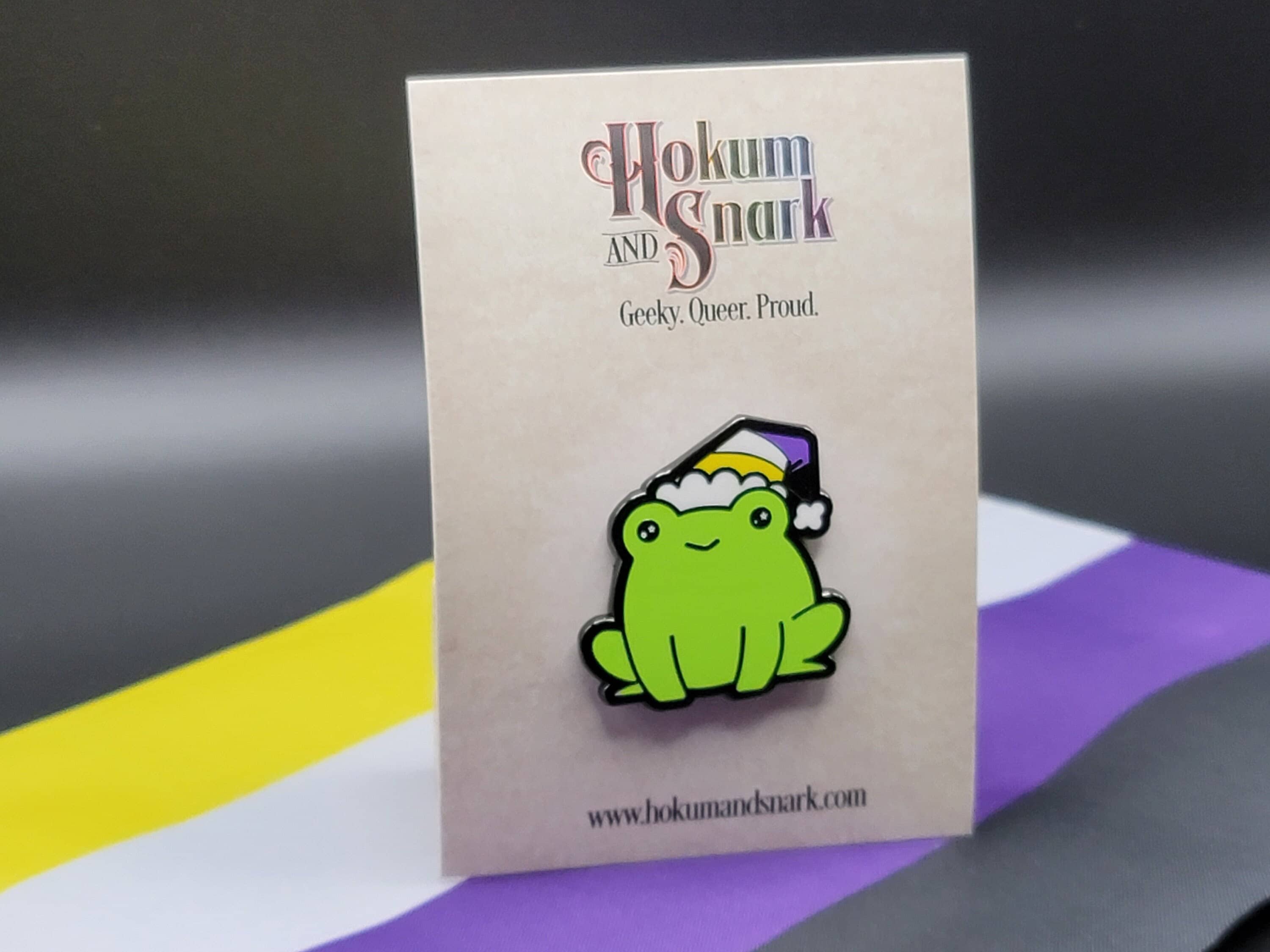 Nonbinary Pride Frog Pin in Enby LGBT+ Flag Colors | Chibi Superhero Gay  Frog Pin