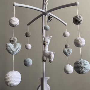 Mobile &quot;Alpaka&quot; ice blue/grey/white, crocheted with music box and rotating mechanism *other figures to choose from*