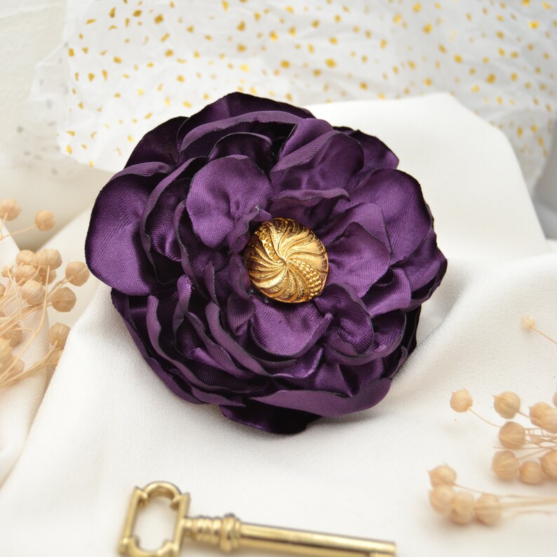 Hair clip Dark Purple with a large flower made of violet satin image 3