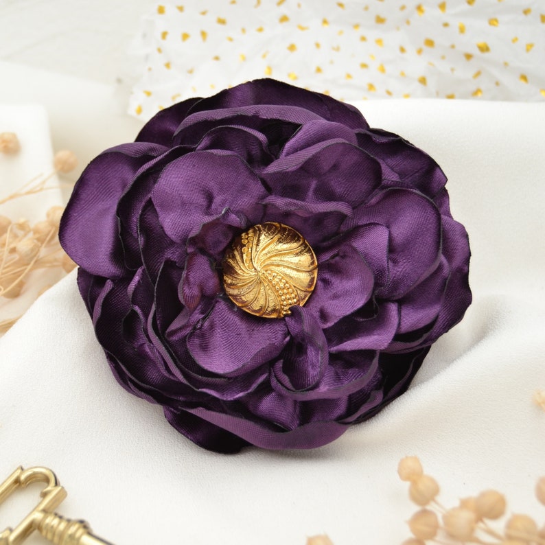 Hair clip Dark Purple with a large flower made of violet satin image 2