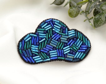 Handmade cloud brooch "Cloudy" made of glass beads in shades of blue