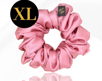 Großer voluminöser Rosa XL Scrunchie "Bubblegum Pink" | Haargummi aus Babyrosa Satin Stoff | Haaraccesssoire