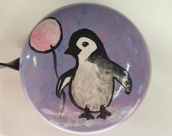 grote fietsbel: pinguïn met ballon, handbeschilderd, 8 cm diameter