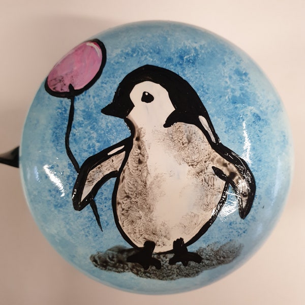 grande cloche de vélo : pingouin avec ballon, peint à la main, 8 cm de diamètre