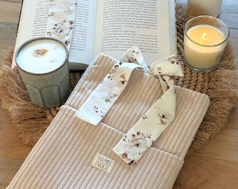 Corduroy book sleeve in many colors – Handmade book sleeve – Protective cover for books – Gift for book lovers – Cozy gift book bag