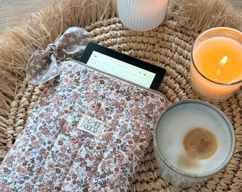 Custodie per e-reader in tessuto trapuntato fatte a mano | Custodia per Kindle Paperwhite | Custodia imbottita per Kindle | Custodia per e-reader Coquette | Kindle