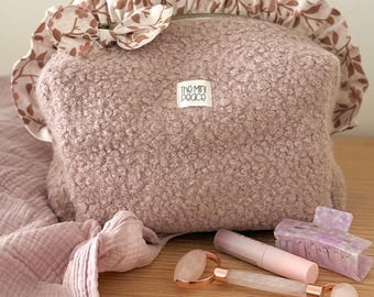Padded bouclé cosmetic bag with ruffle - Nude Rose - Toiletry bag - Cosmetics & toiletries - Storage bag
