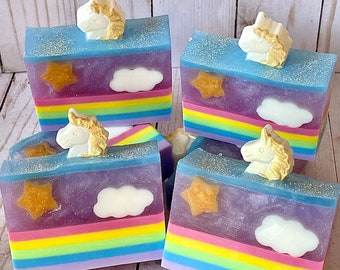 Jabón artesanal Unicorn Dreams, aroma a frutas arcoíris