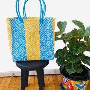 Handmade plastic bag, Beach Bag, Summer bag, Plastic tote, Oaxacan tote style, Mexican tote style.