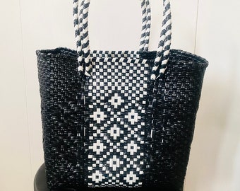 MEXICAN PLASTiC BAG, Oaxaca Handwoven Tote, Beach bag, Market Bag, Made in Oaxaca