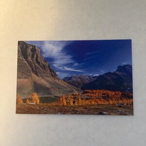 Vallée des mélèzes, couleurs automnales, parc national Banff, carte de voeux vierge, montagnes Rocheuses canadiennes