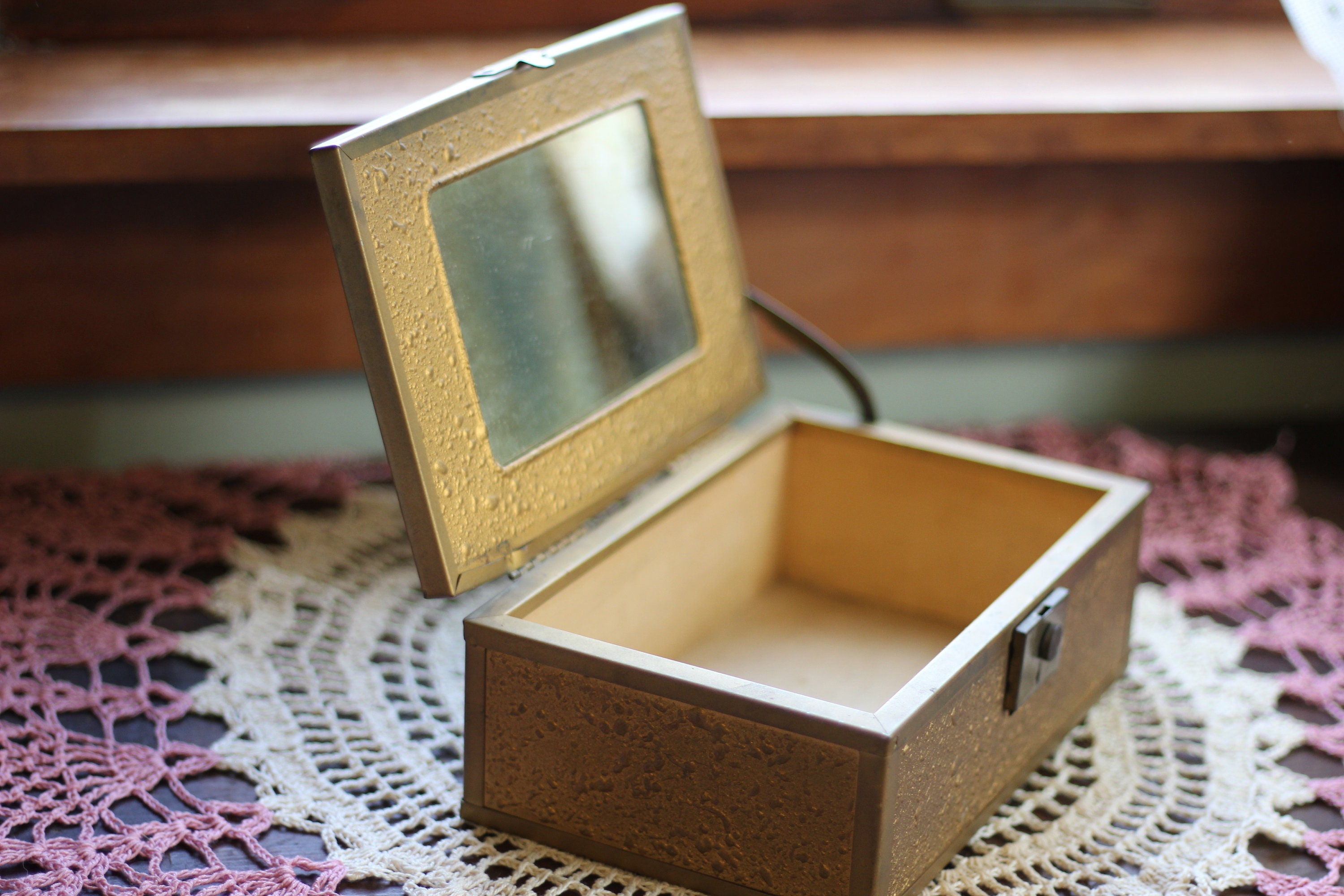 Vintage Jewelry Box/knick Knack Box Etsy New Zealand