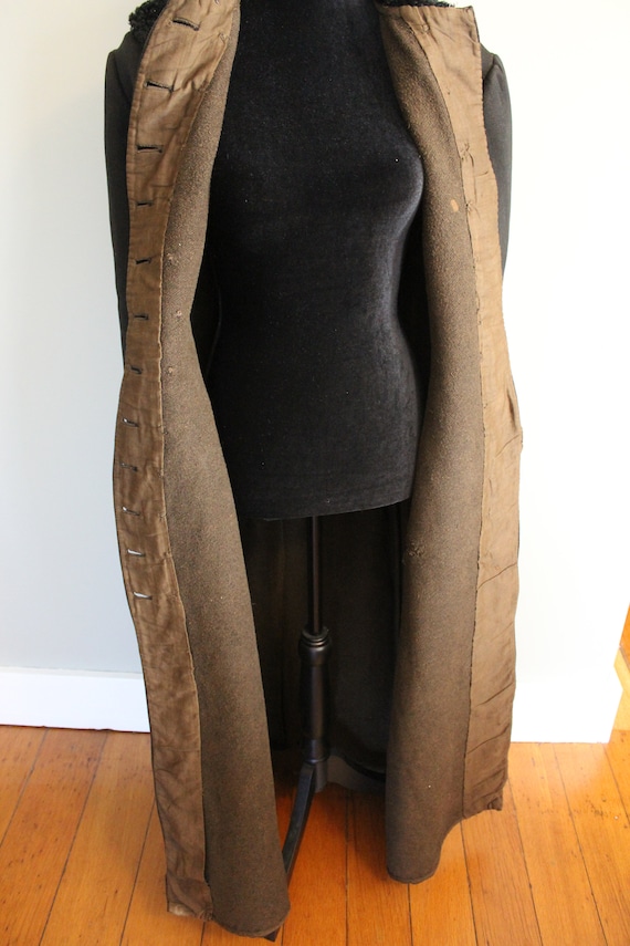 Beautiful Vintage Handmade Wool Over Coat with Fa… - image 8