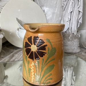 FRANCE Antique small hand-painted jug with handle height approx. 16 cm clay jug milk jug stone jug farmer&#39;s jug clay vessel country house vintage patina