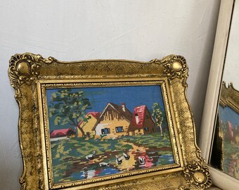 FRANCE Alter großer goldener Bilderrahmen mit Stickbild hinter Glas  ca 48x38cm Reliefrahmen pompös Wanddeko Landhaus Cottage Vintage Shabby