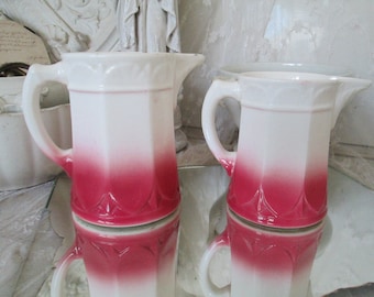 SHABBY Antikes Set große Krüge SPRITZDEKOR Höhe ca 16&14cm rosa pink Fajence Keramik Keramikkrug Art Deco 1930 Brocante antik Henkelkrug