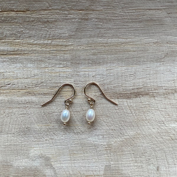 L O V E L Y | Short Pearl Drop Earrings | Simple White Pearl Earring | Oblong Pearl Bridesmaids Earrings | Classic Gold Filled Pearl Earring