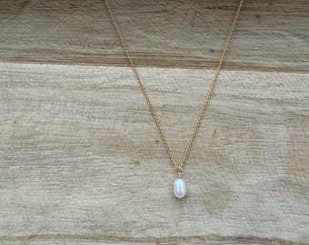 P U R E | Dainty Gold Filled Pearl Necklace | Simple Teardrop Pearl Bridal Necklace | Dainty Pearl Wedding Necklace | Minimalist Pearl Chain