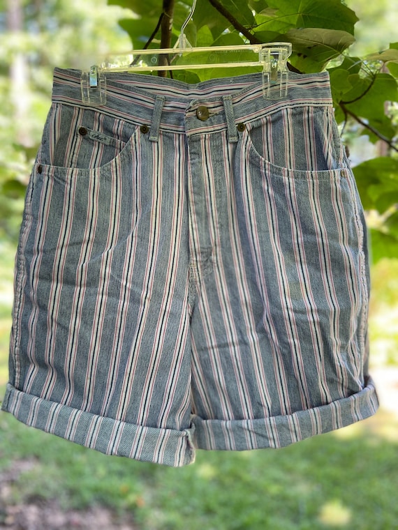 90's Chic Striped Denim Shorts