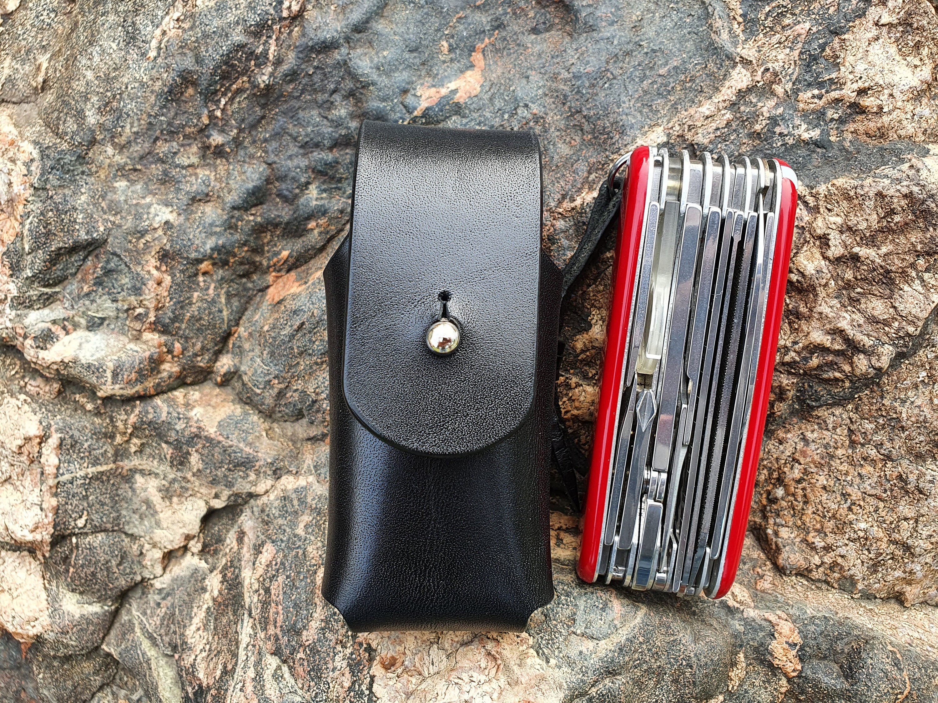 Leather Belt Pouch Case for Victorinox Swiss Champ Swisschamp