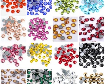 Piedras de cristal termoadhesivas: Adornos de cristal brillante, termoadhesivos - 2-6 mm