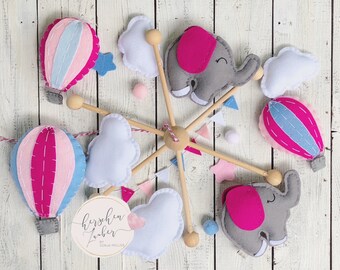 Elephants and Hot Air Balloon Mobile made of felt - Baby Mobile