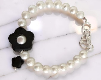 Freshwater Pearl Bracelet, Flower Onyx Centerpiece, Sterling Silver Clasp