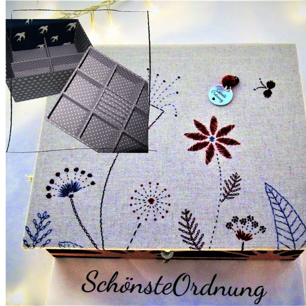 handgemacht, große Schmuckbox Leinen Blumen, Namensbox, Mädchen Schatulle zeitlos, personalisiertes Geschenk Geburtstag, Schmuck Box Bayern