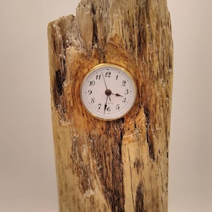 Reloj de madera a la deriva hecho a mano. Elección de 3 caras de reloj diferentes.