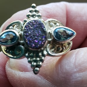 Sajen size 8.5 Druzy ring with blue topaz SS adjustable