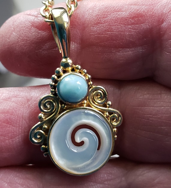 Sajen Pendant in MOP and Larimar SS gold vermeil