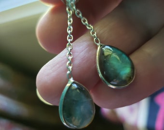 Boucles d'oreilles pendantes en labradorite en SS