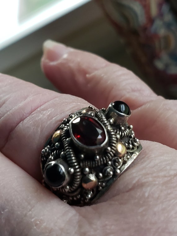 Antique Garnet size 9 ring with Onyx in SS and go… - image 3