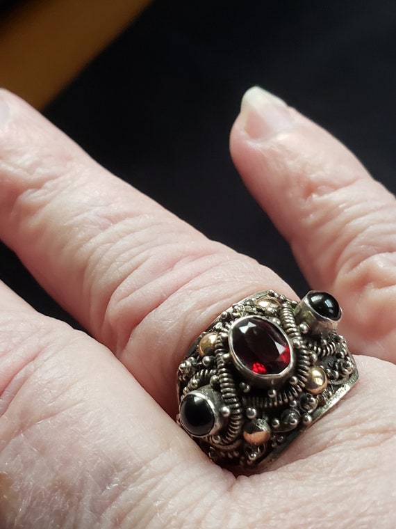 Antique Garnet size 9 ring with Onyx in SS and go… - image 2