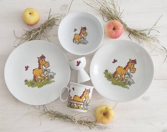 Bauernhof Kindergeschirr Name - Kindergedeck Pferd/ Pony/ Hund - Baby Geschenk Geburt - Patengeschenk Taufe - Funny Farm Porzellan Volkstedt