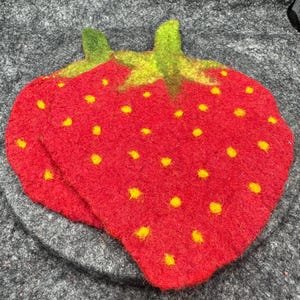 Einzelstück, Filztopflappen Erdbeere, Probestück, SALE!!!!!