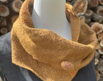 Sciarpa Möbius, color ottone, pezzo unico