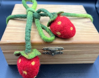 Schmuckband Erdbeeren