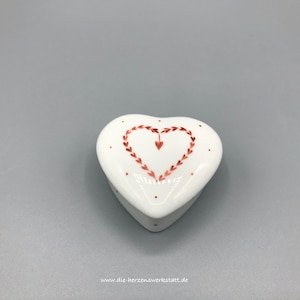 Cuore di latta &quot;Cuore foglia&quot; cuore foglia in rosso, cuore di latta in porcellana dipinta a mano