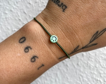 Happyface  armband elastisch mit mint Perle  JGA Freundschaftsarmband