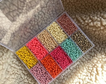 Mix box Rocailles perlen 10 Farben je 15gramm in ca . 3mm