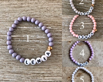 Name bracelet pearl bracelet name personalized pearls heart acrylic pearls mom birth