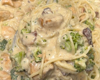 Creamy Chicken and Bacon Pasta