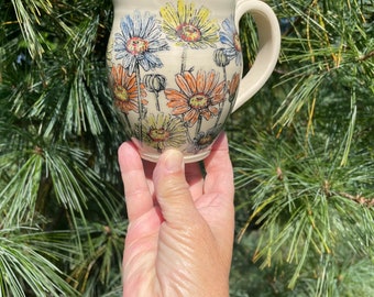 Handmade 14oz. Stoneware Ceramic Coffee/Tea Mug with a Colorful Field of Daisies