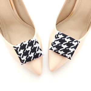 bow shoe clips | black and white houndstooth shoe clips | shoe decarations | handmade shoe clips bows black & white