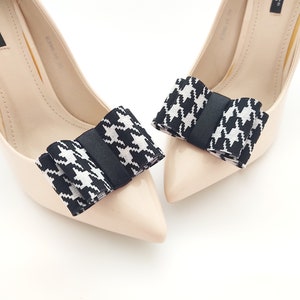 black and white houndstooth shoe clips | shoe decarations | handmade shoe clips bows black & white