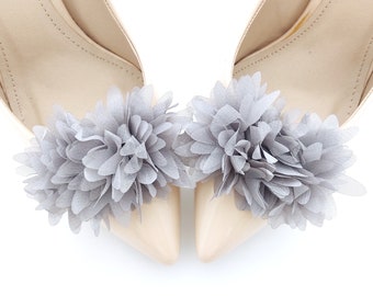 Graue Blumen-Pompoms-Blumen-Schuhclips Judaeve