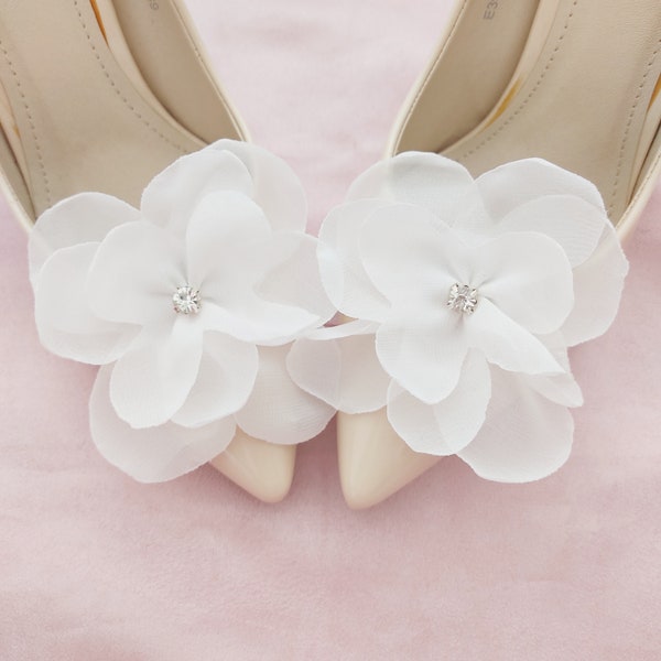Beautiful flower shoe clips | chiffon fabric flowers | shoe decarations | ivory handmade shoe clips for wedding | bride shoe accessories