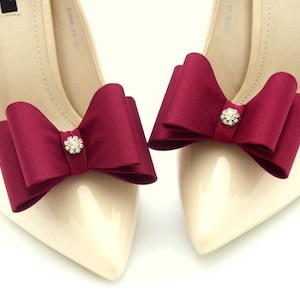 burgundy shoe clips, maroon shoe clips, red wine bows shoe clips, bows shoe clips, bow shoe clips, decorations for shoes, bow shoe clips
