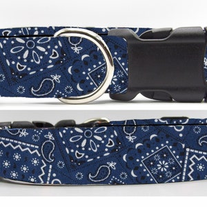 Navy Blue Bandana Dog Collar, Navy Blue Paisley, with Dog Bow tie, Country Western, Cowboy, Cool Dog Collars, Large Dog, Small Dog, Show Dog